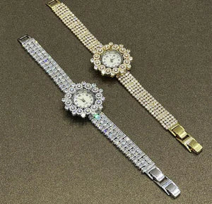 Elegant Pearl Halo Women’s Bracelet Watch – Crystal-Studded Luxury Timepiece for Weddings & Formal Events
